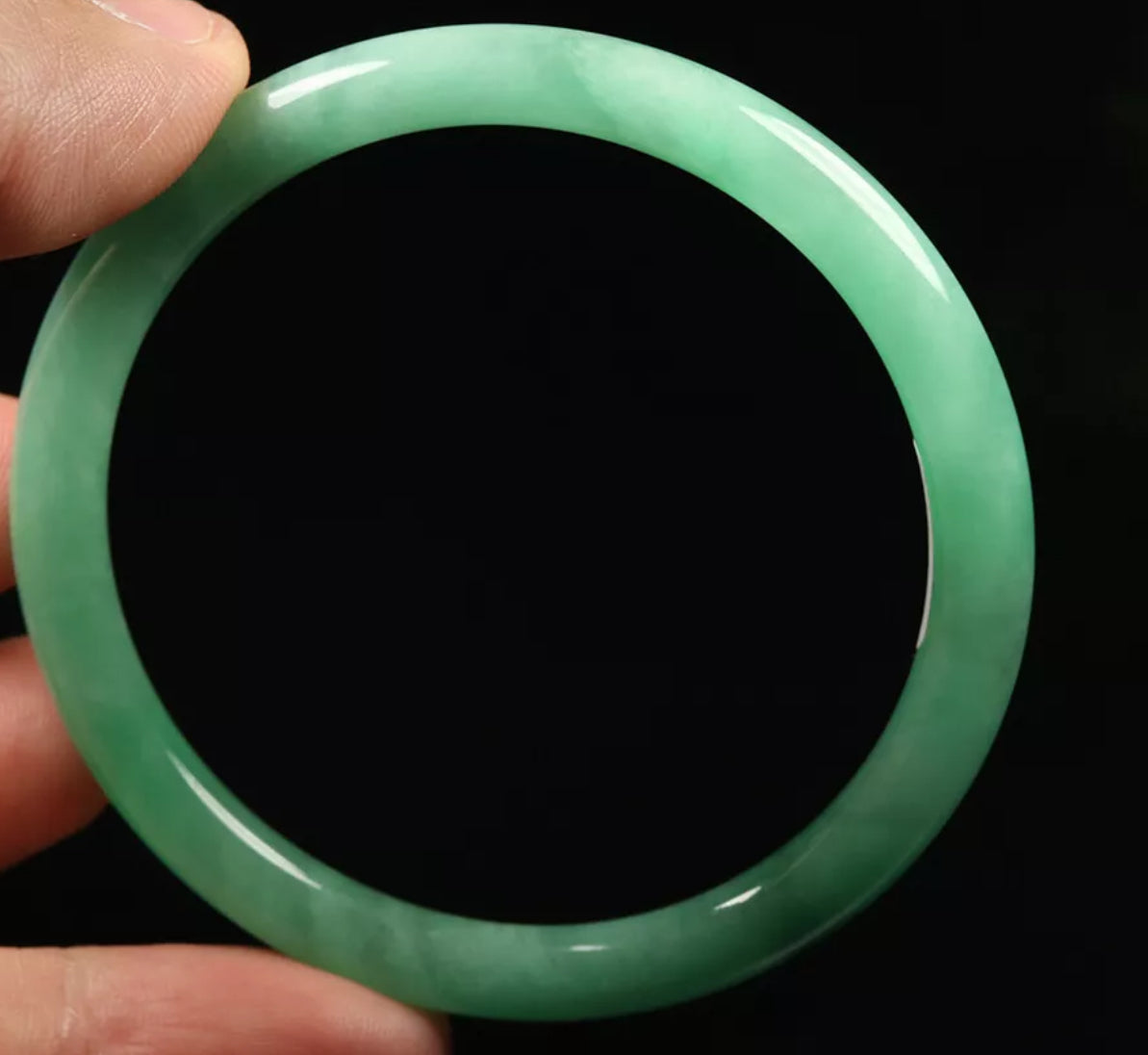 VINTAGE Medium Jadeite Green Jade Bangle Size 58mm Round Princess Cut Bright Apple Green O789 - JazzyJewelbyAmina