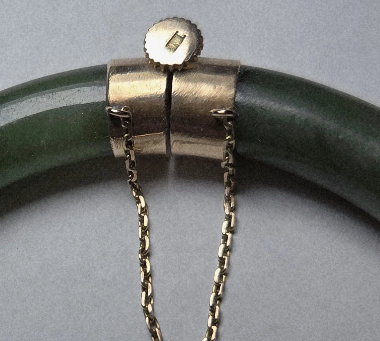 VINTAGE Owned 14K Yellow Gold Jadeite Deep Green Jade Bangle Hinged w/ Closure 7”Inner Diameter U0607 - JazzyJewelbyAmina