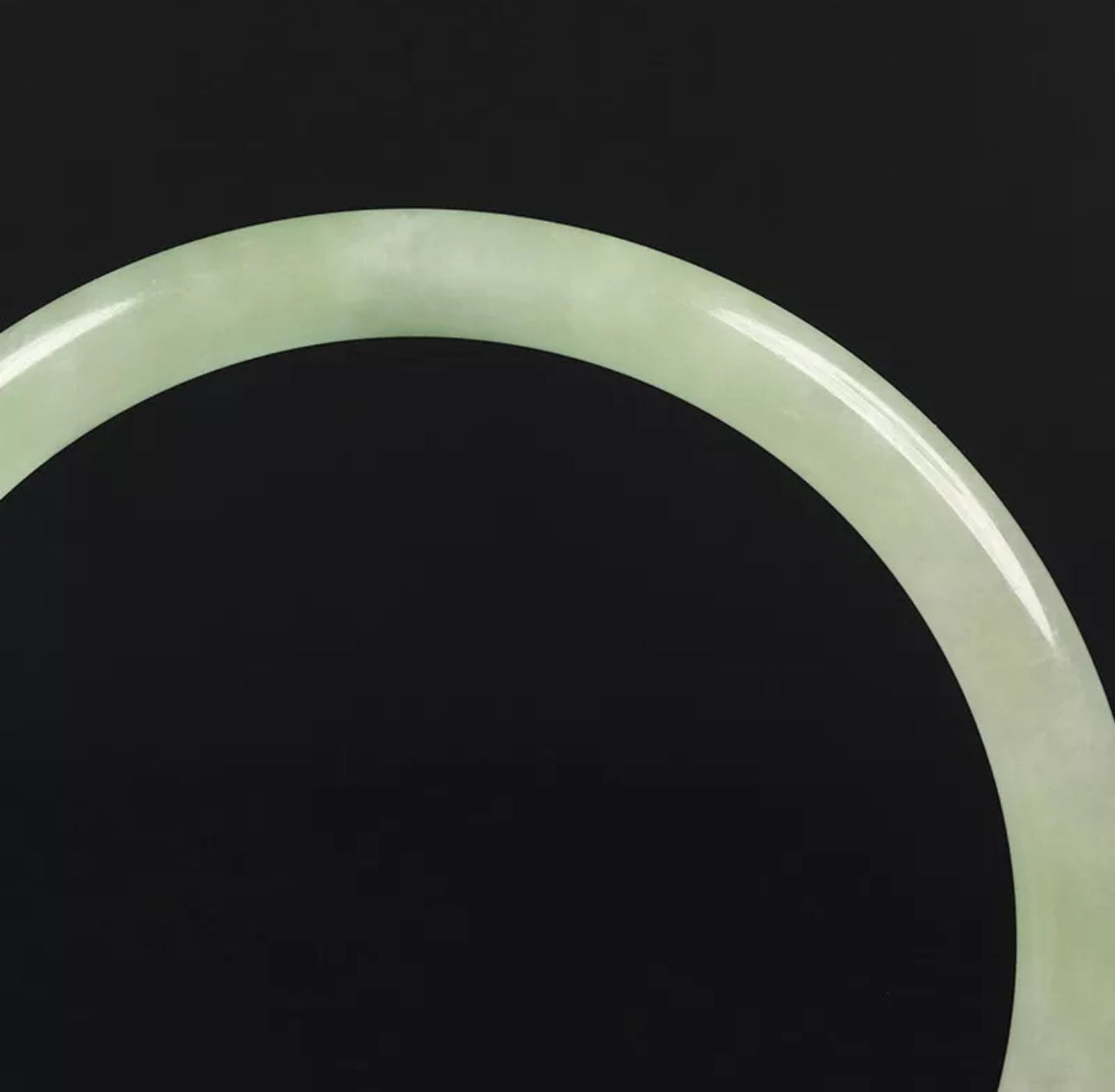 VINTAGE Medium Jadeite Green Icy Jade Bangle Size 57mm Round Princess Cut U087 - JazzyJewelbyAmina