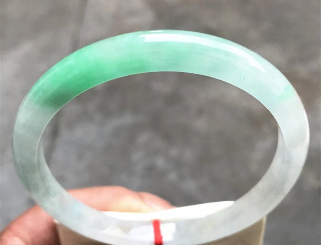 VINTAGE XXL Jadeite Green Icy Jade Bangle Size 66.8 MM Thin Round Bangle U629