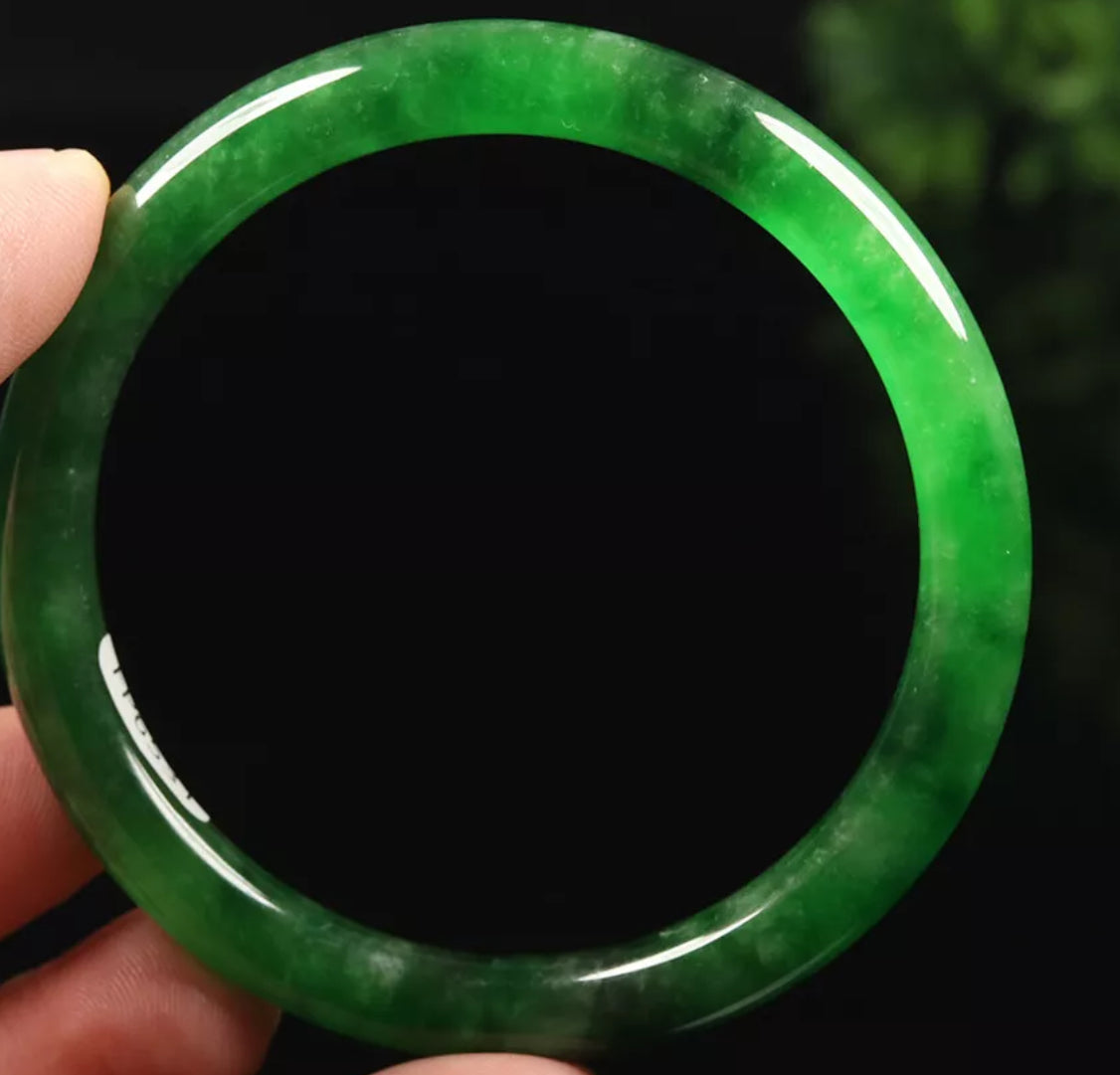 VINTAGE Medium Jadeite Emerald Green Jade Bangle w/ Bits of Black Jade - Round Princess Cut Size 57mm M115 - JazzyJewelbyAmina