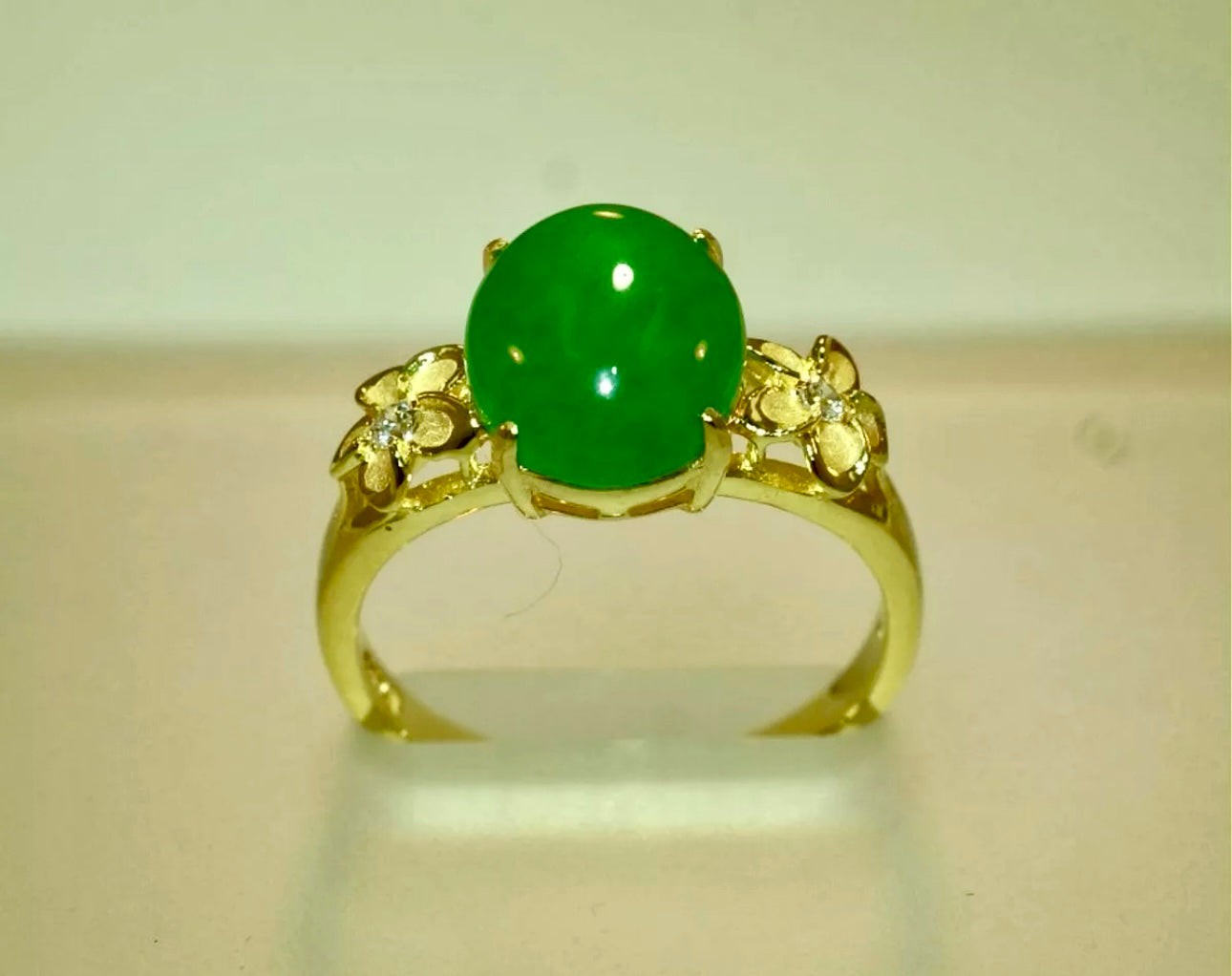 VINTAGE Hawaiian Jade Sterling Silver Plumeria Ring Size 8 US D1210 - JazzyJewelbyAmina