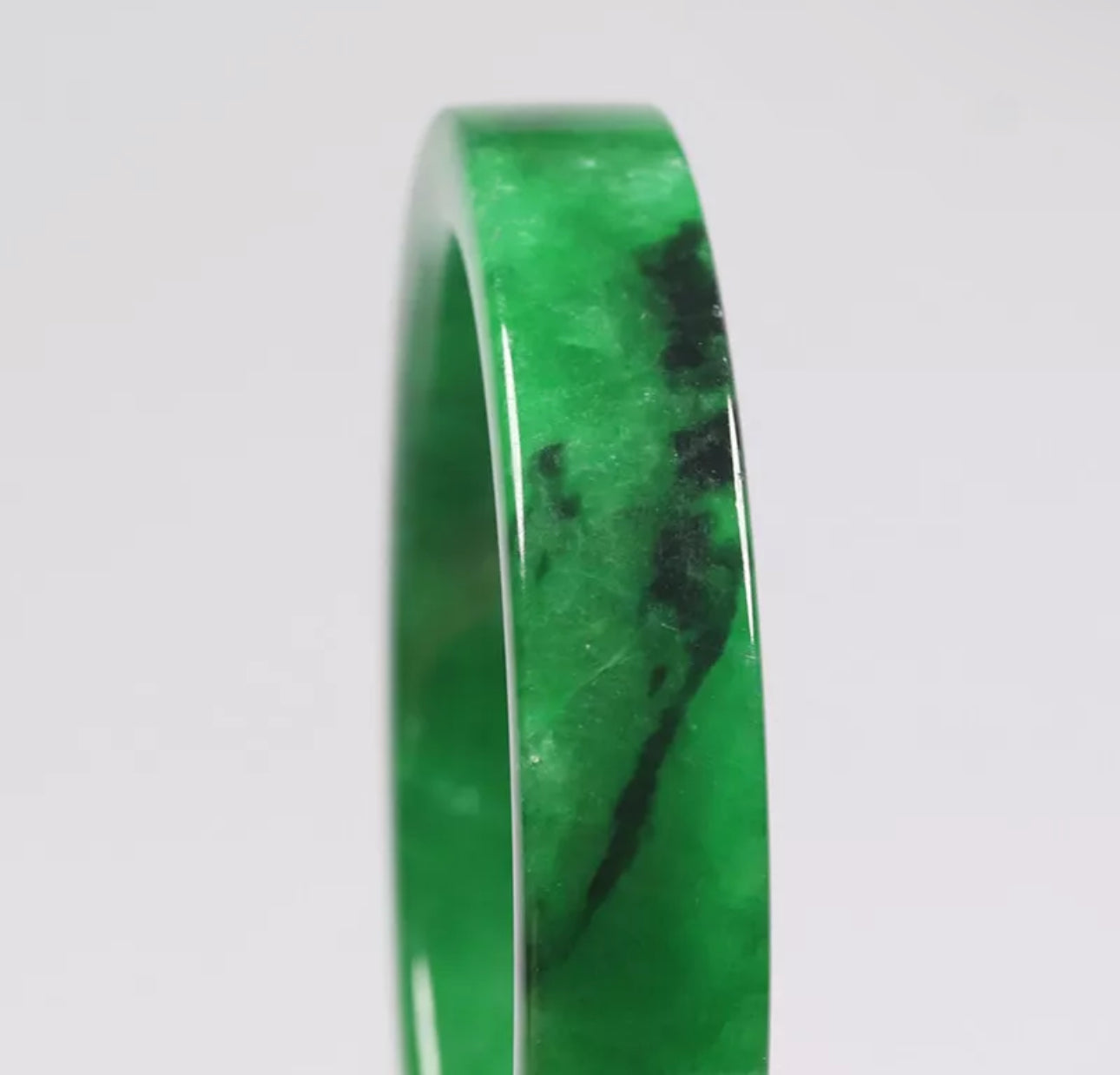 VINTAGE XXL Jadeite Green Jade Bangle Size 67mm Emerald Green O965 - JazzyJewelbyAmina