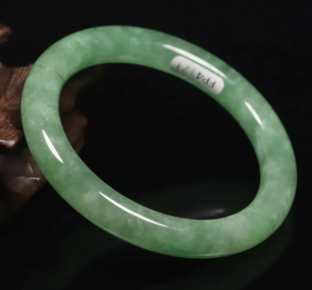 VINTAGE Small Jadeite Green Jade Bangle Round Princess Cut Size 55mm Y395 - JazzyJewelbyAmina