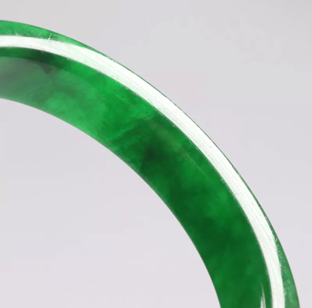 VINTAGE XXL Jadeite Green Jade Bangle Size 67mm Emerald Green O965 - JazzyJewelbyAmina