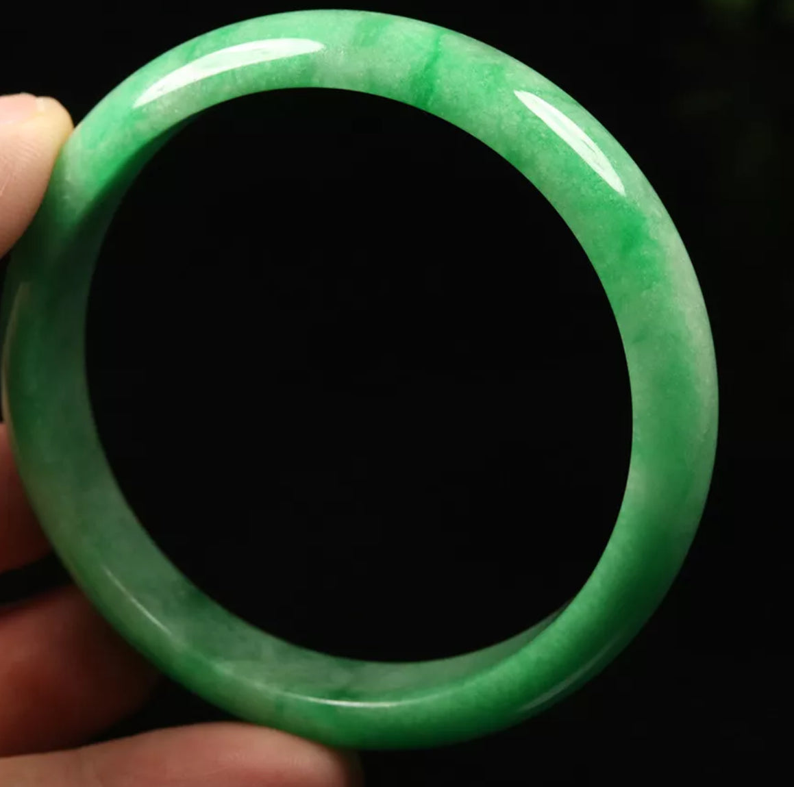 VINTAGE Medium Jadeite Green Jade Bangle Size 59mm S797 - JazzyJewelbyAmina
