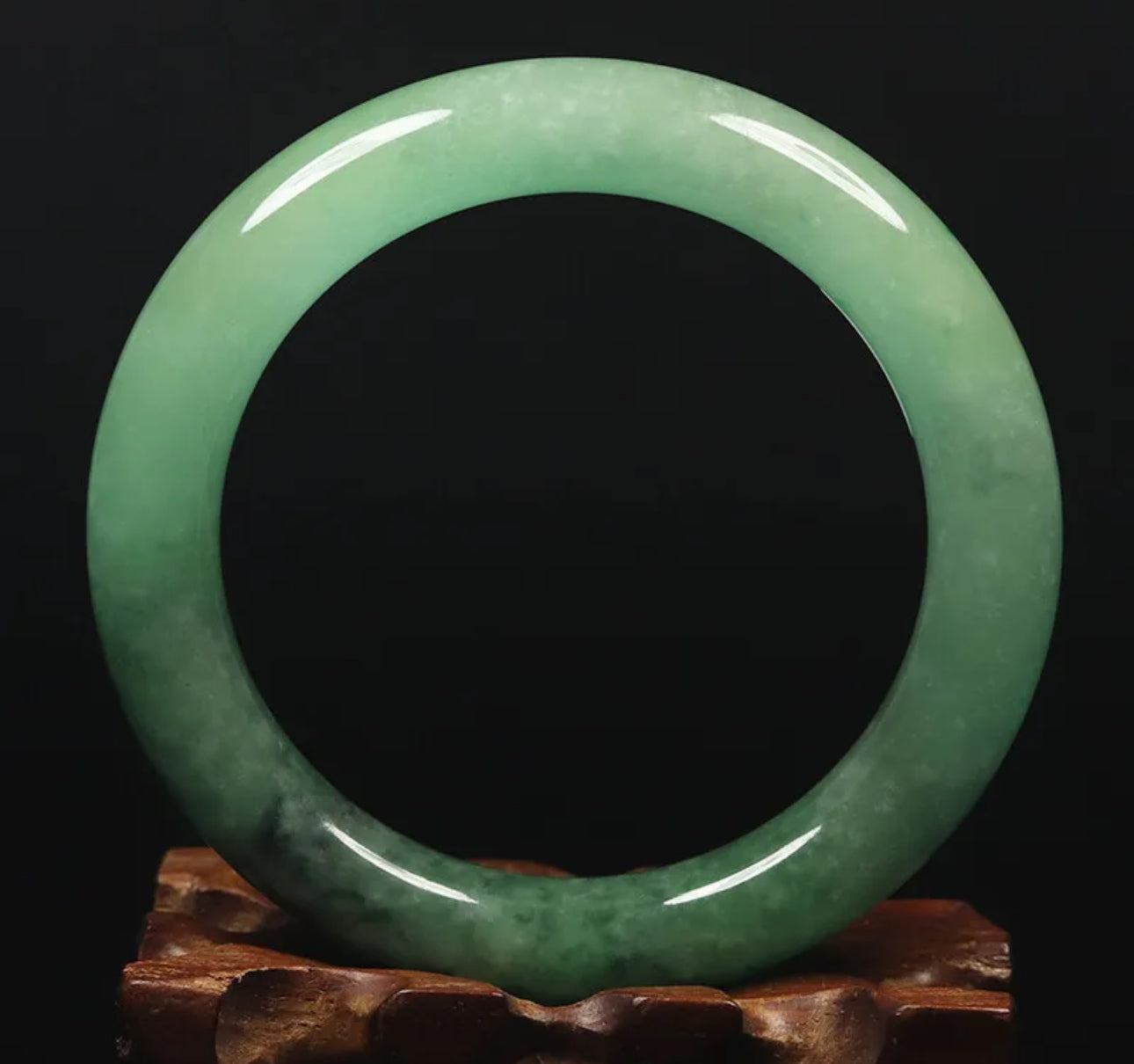 VINTAGE Small Jadeite Green Jade Bangle-Round Princess Chunky Cut Size 56mm M585 - JazzyJewelbyAmina