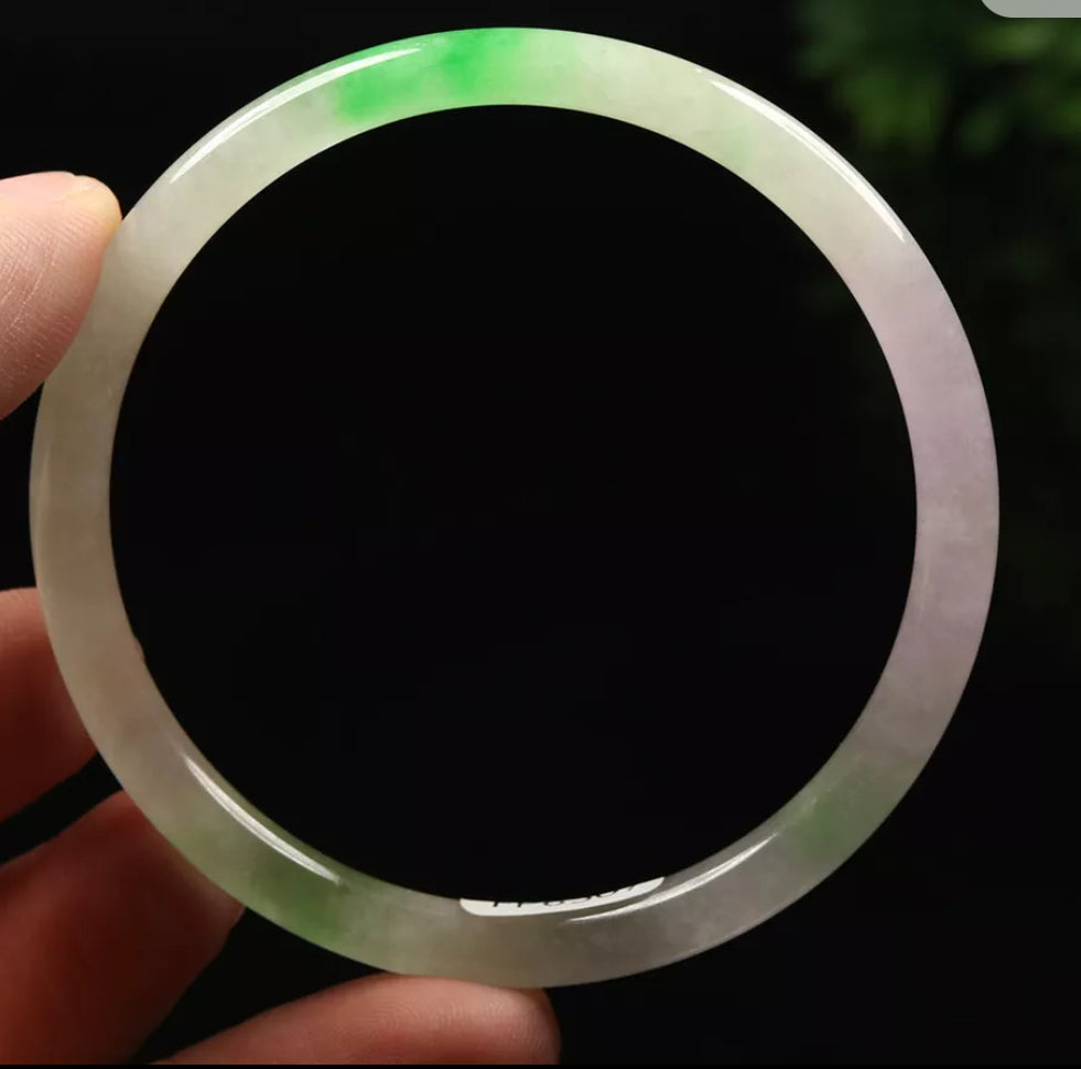 VINTAGE Medium Jadeite Green/Lavender Jade Bangle Round Princess Cut Size 58mm Fine Unique Jade Piece N067 - JazzyJewelbyAmina