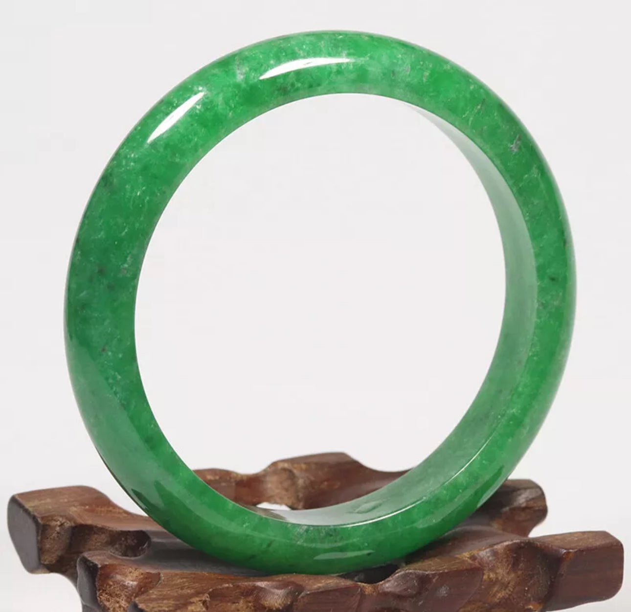 VINTAGE Medium Jadeite Green Jade Bangle Size 58mm Bright Apple Green! N241 - JazzyJewelbyAmina