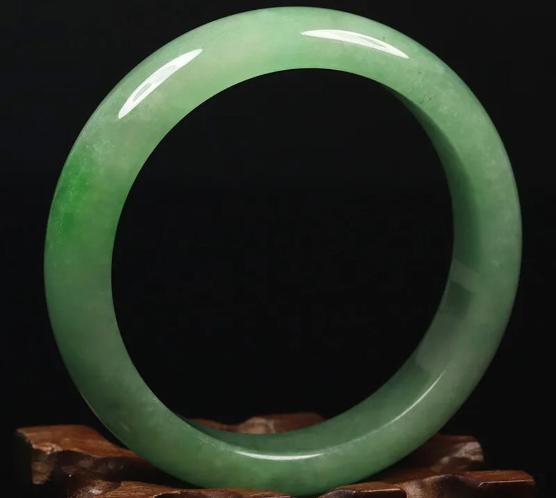 VINTAGE Large Jadeite Green Jade Bangle Size 60mm J743 - JazzyJewelbyAmina