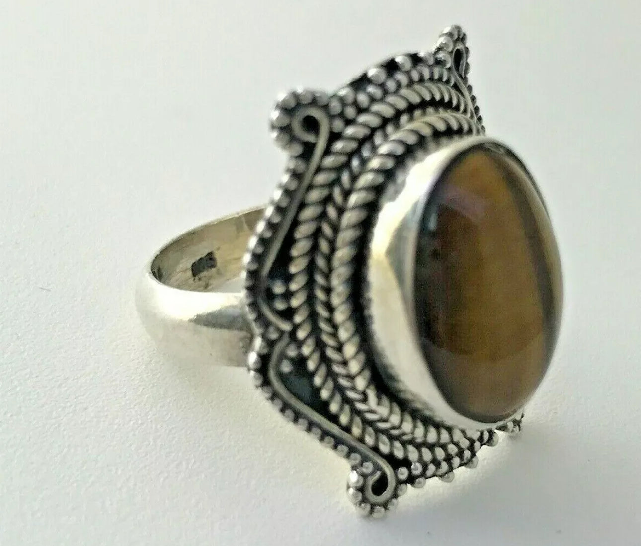 VINTAGE Tiger’s Eye Cabochon Ring Sterling Silver 925 Size 6 US - JazzyJewelbyAmina