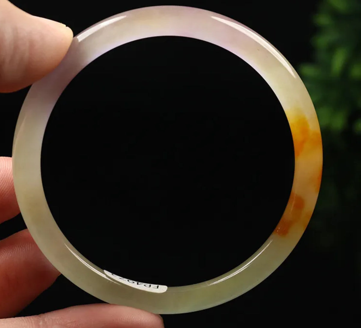 VINTAGE Small Jadeite Green/Rust/Lavender Round Princess Thin Cut Jade Bangle Size 56mm M999 - JazzyJewelbyAmina