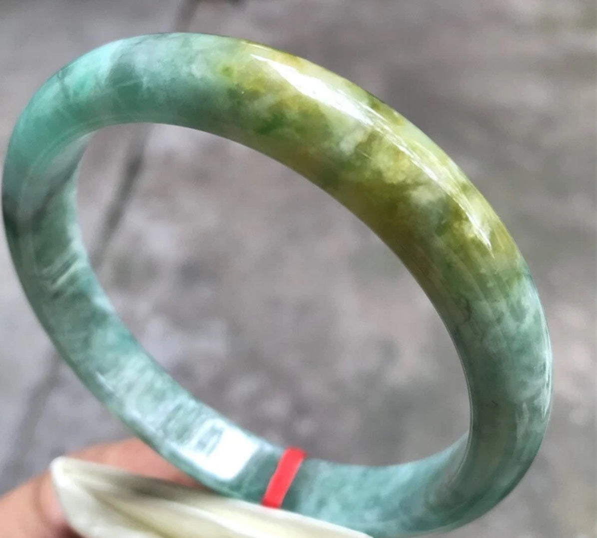 VINTAGE XXL Jadeite Green Jade Bangle w/ Hint of Yellow Jade Size 67.2 mm A847 - JazzyJewelbyAmina