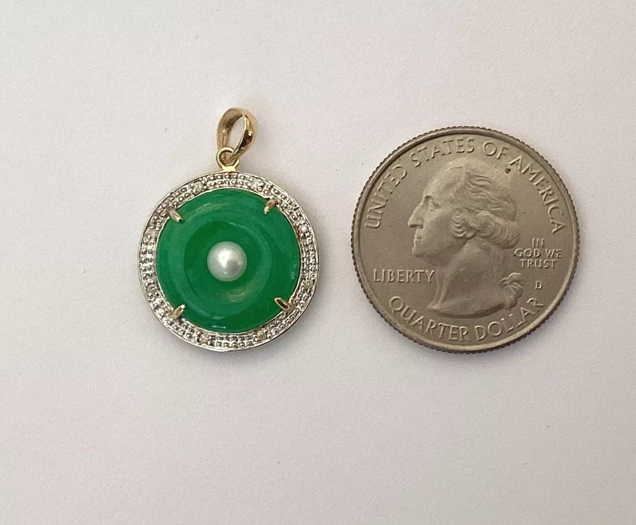 VINTAGE Jade Green Round Pi Disc Pendant 14k Yellow Gold (Stamped) w/ Diamond Detail & Pearl - JazzyJewelbyAmina