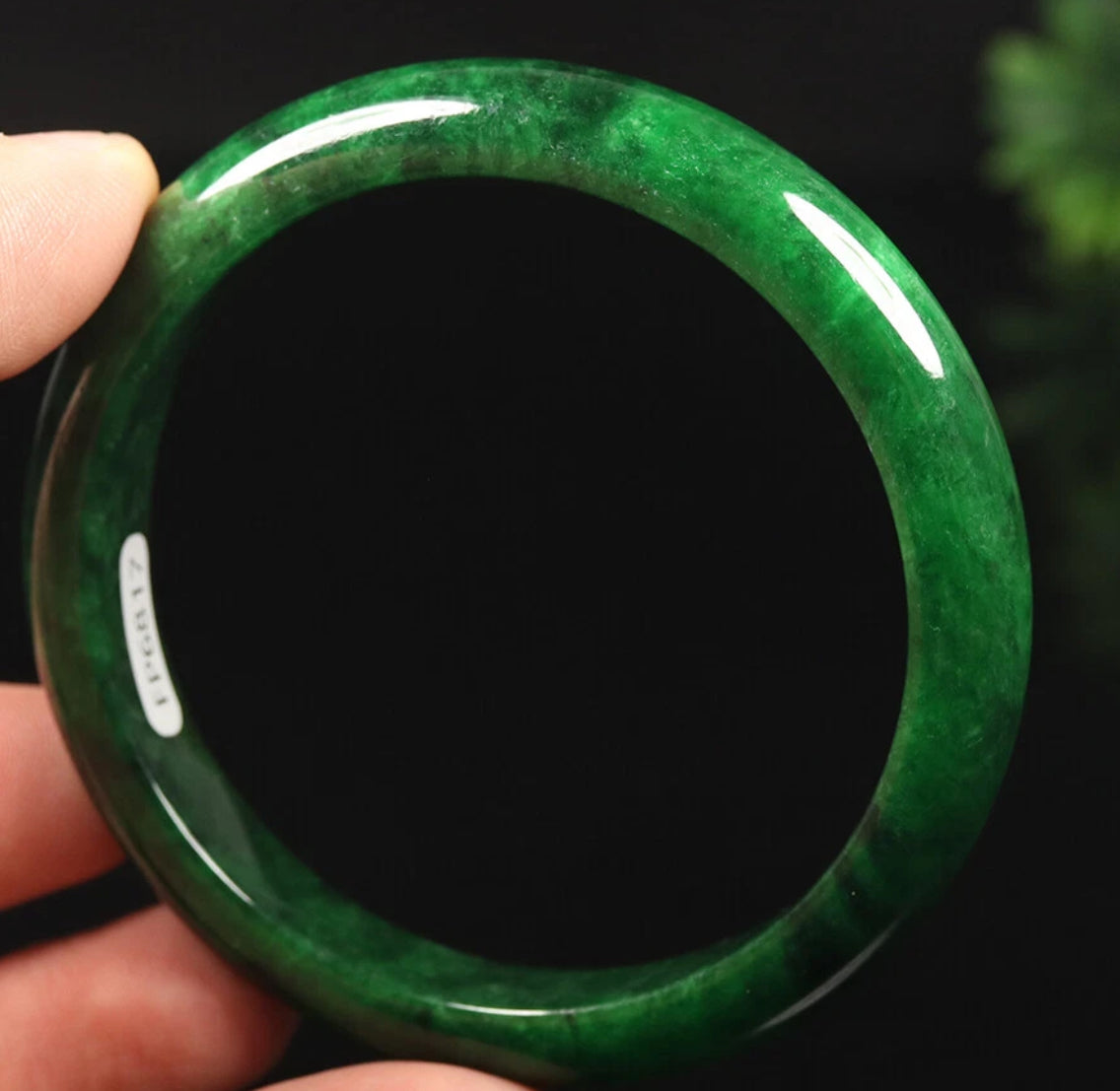 VINTAGE Medium Jadeite Green Hade Bangle size 58mm Y687