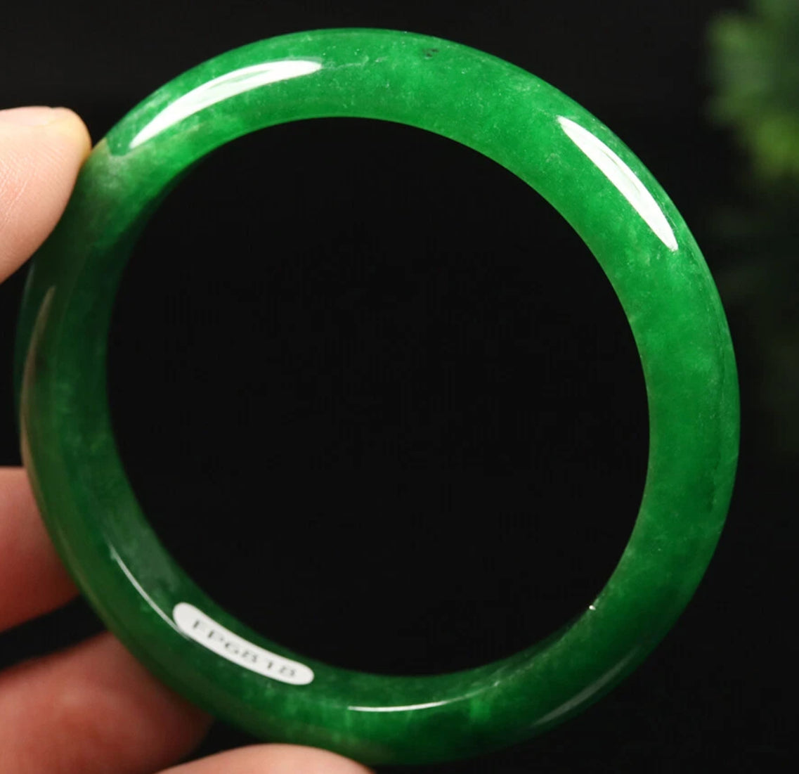 VINTAGE Medium Jadeite Green Jade Bangle Size 57MM S689