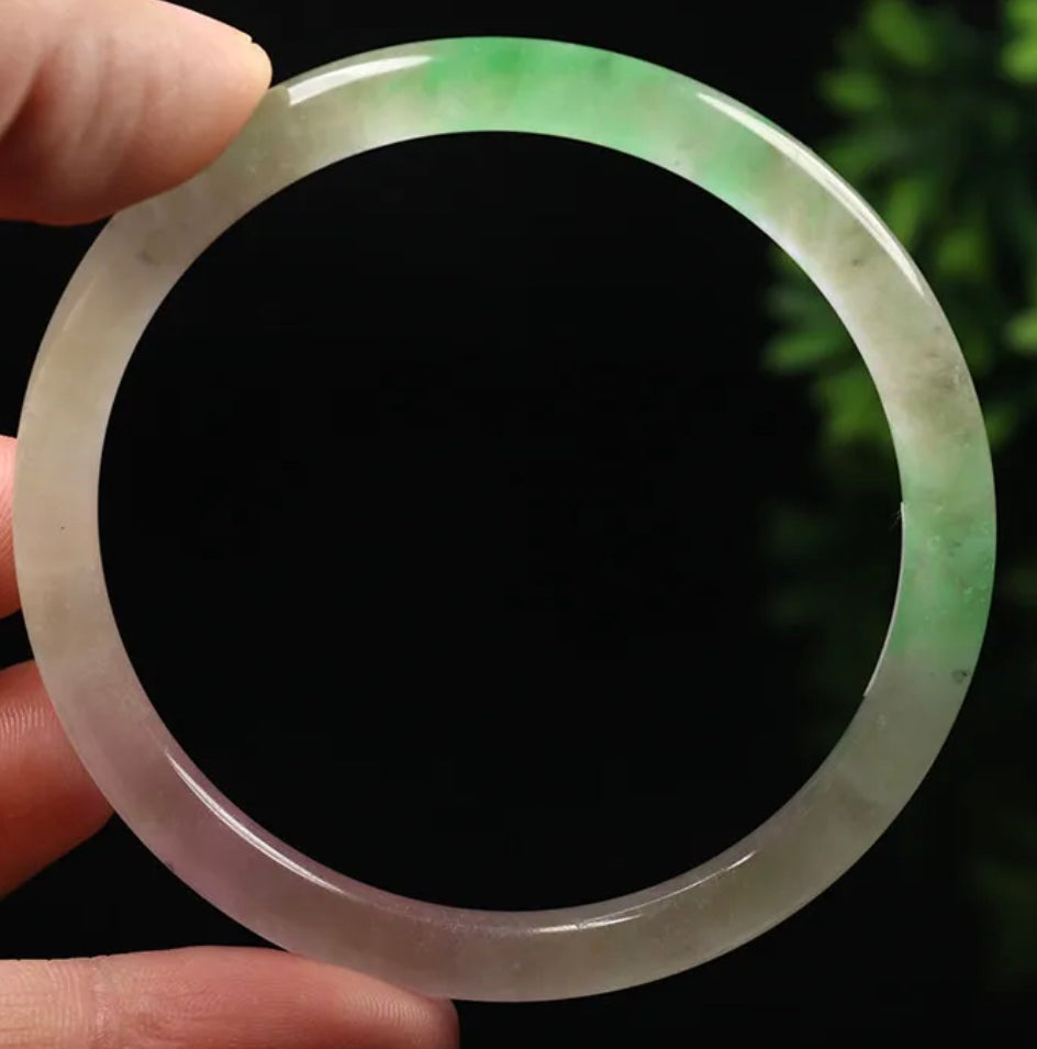 VINTAGE Medium Jadeite Green/Lavender Jade Bangle Size 59mm Round Princess Thin Cut - Icy Jade Piece J021 - JazzyJewelbyAmina
