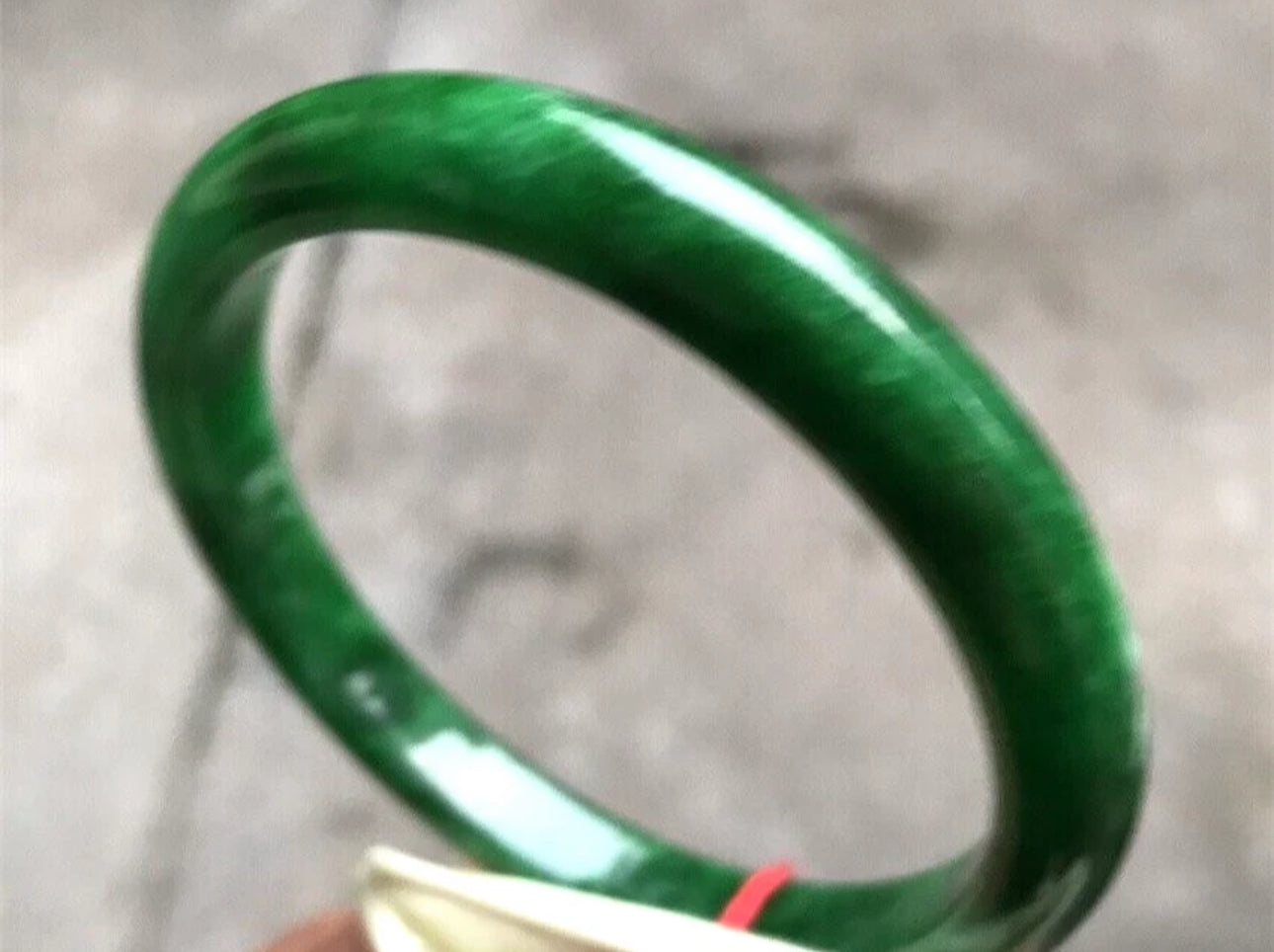 VINTAGE XL Jadeite Emerald Green Jade Bangle Size 65mm U744