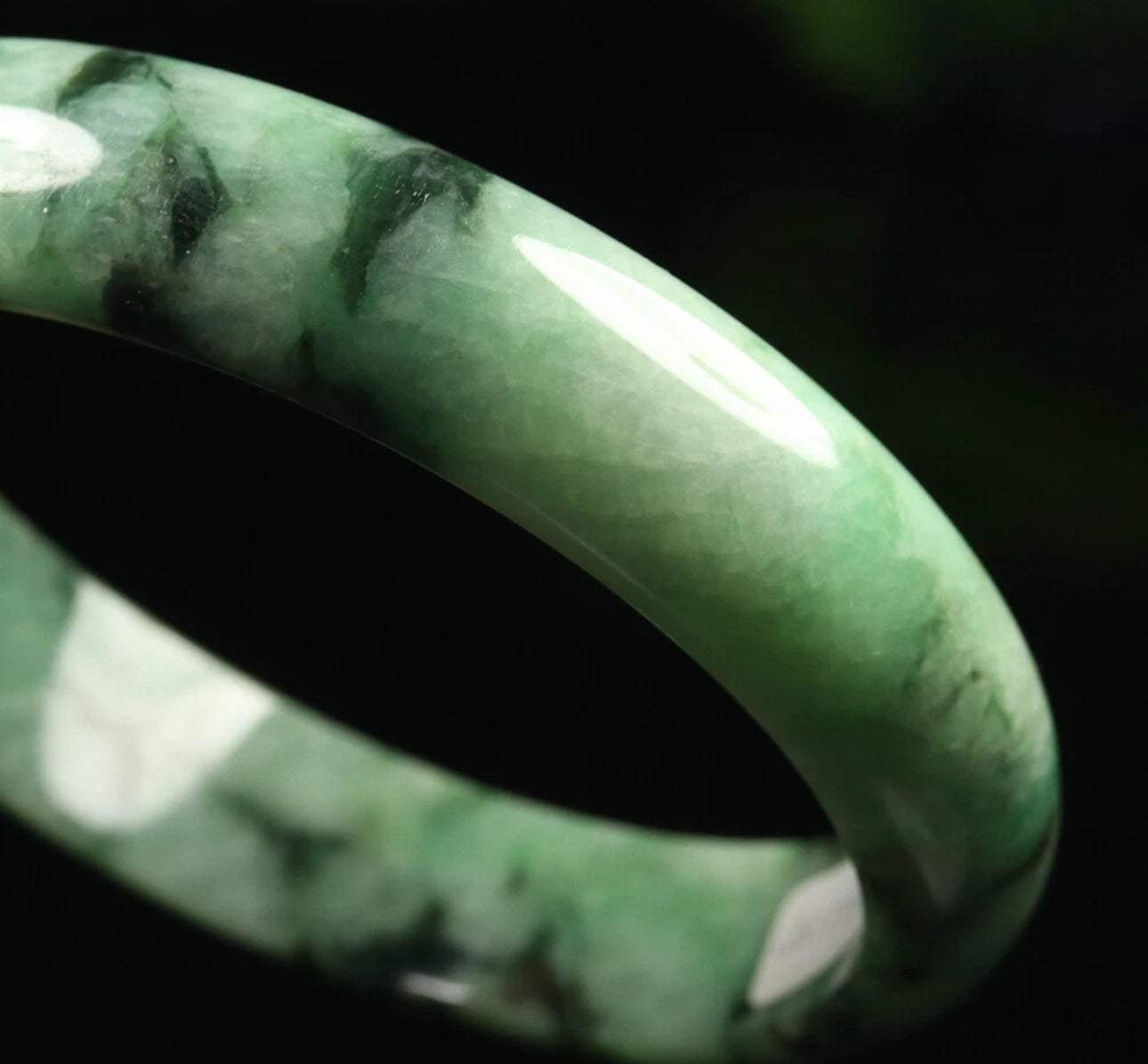 VINTAGE Large Jadeite Green Flower Jade Bangle Certified Size 61 MM U107