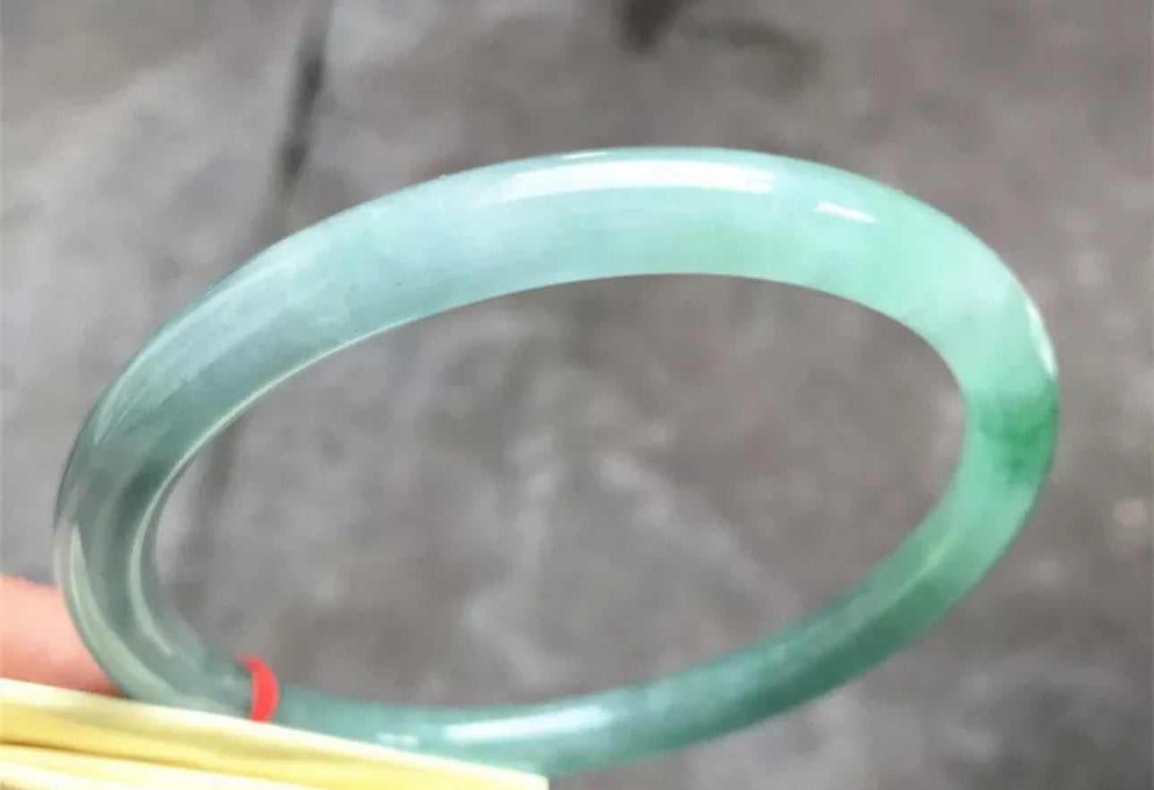 VINTAGE XXL Jadeite Green Jade Bangle Round Princess Cut Size 78MM Unique Thin Jade G813 - JazzyJewelbyAmina