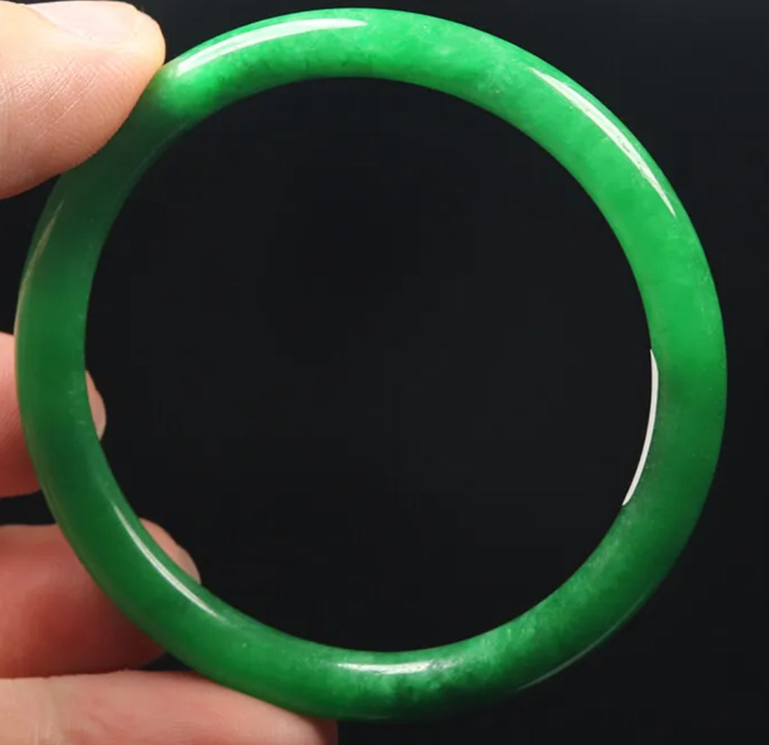 VINTAGE XS Jadeite Green Jade Bangle Round Princess Thin Cut Size 54mm A923 - JazzyJewelbyAmina
