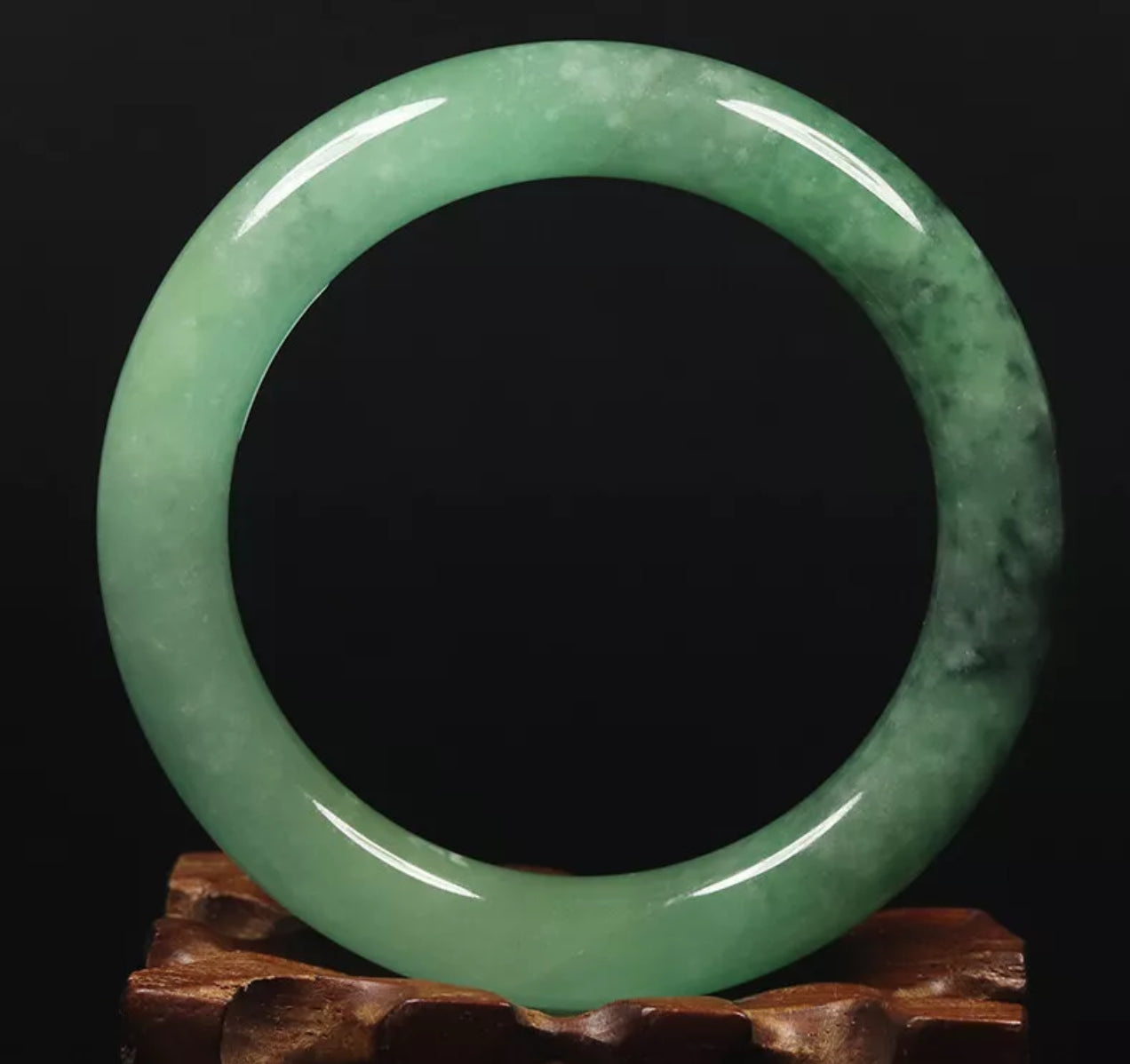 VINTAGE Small Jadeite Green Jade Bangle-Round Princess Chunky Cut Size 56mm M585 - JazzyJewelbyAmina