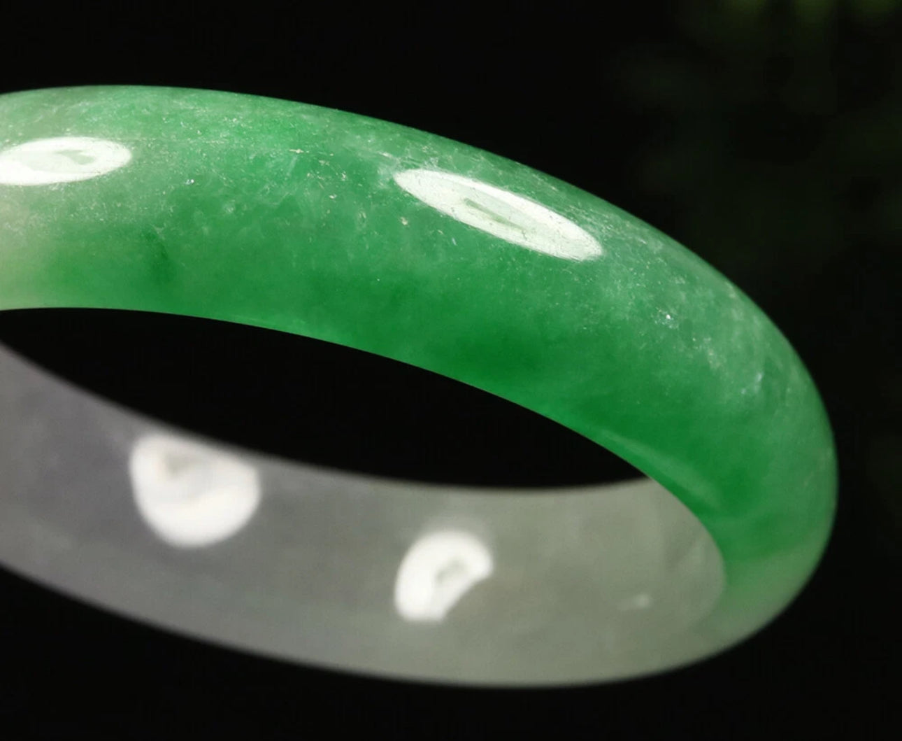 VINTAGE Small Jadeite Green/Lavender Jade Bangle Size 56 MM White Lavender ICY Jade! G665 - JazzyJewelbyAmina