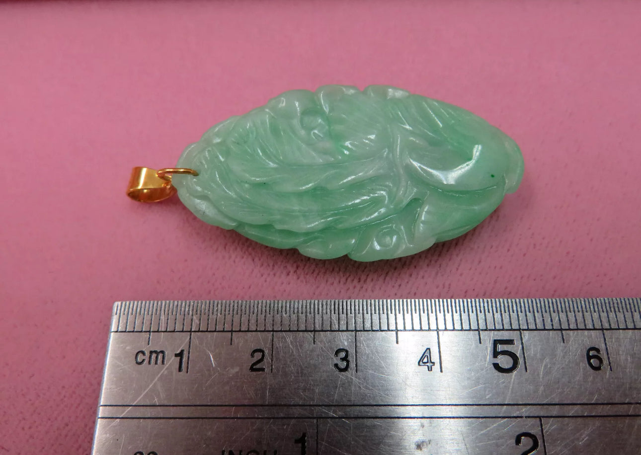 VINTAGE Jadeite Green Jade Pendant Handcarved Dragon 14k Yellow Gold (585 stamped) M319 - JazzyJewelbyAmina