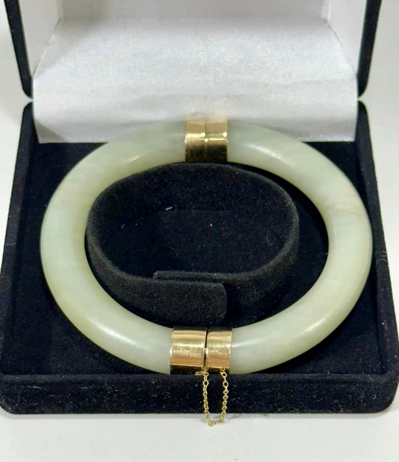 VINTAGE 14k Gold Hinged Jade Bangle w/ Safety Chain - JazzyJewelbyAmina