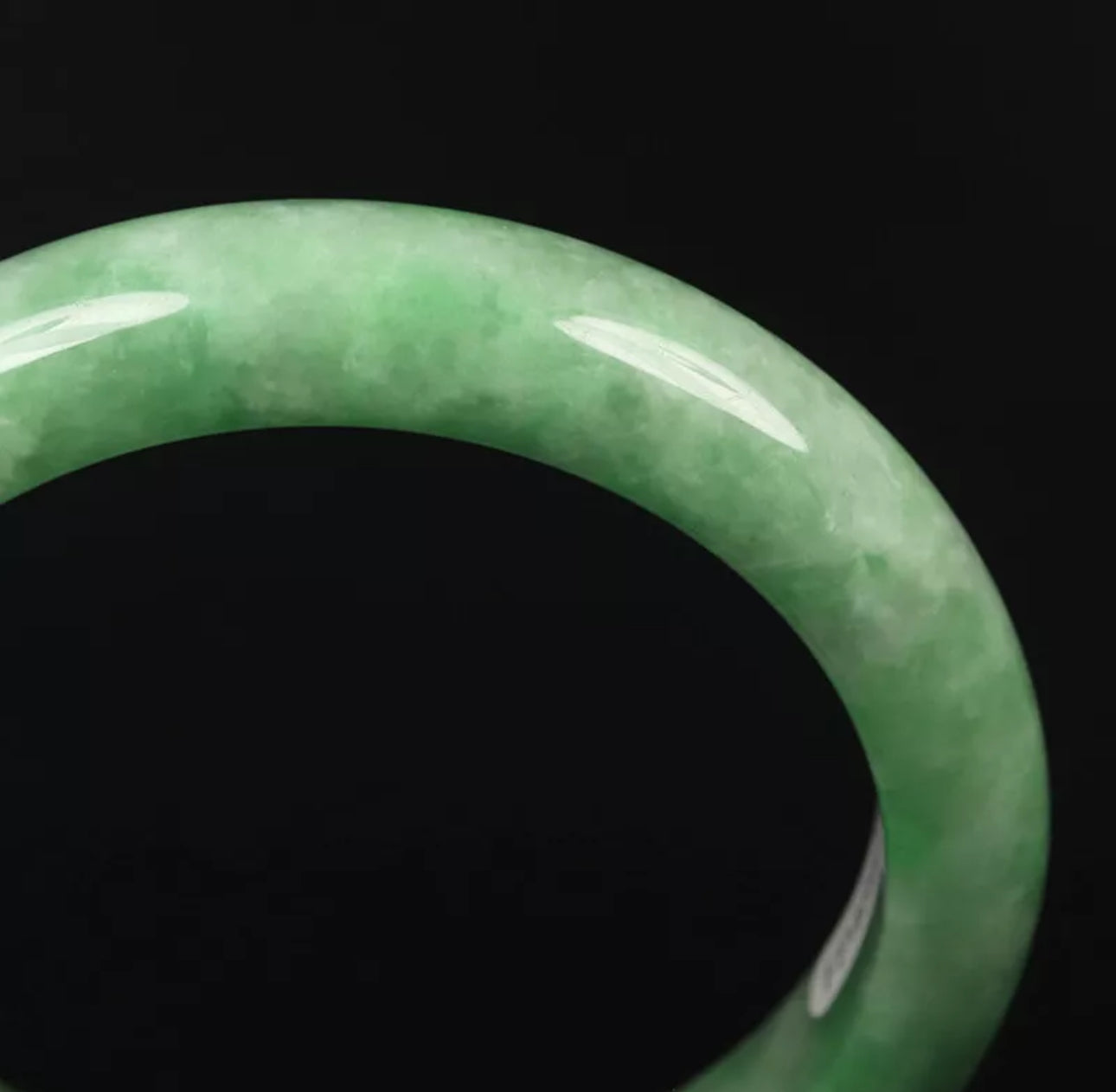 VINTAGE Medium Jadeite Green Jade Bangle Size 58mm U787 - JazzyJewelbyAmina