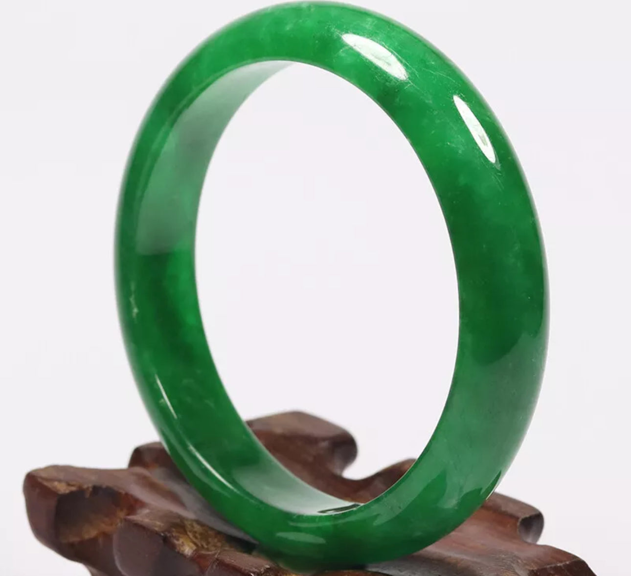 VINTAGE Medium Jadeite Green Jade Bangle Size 58mm A8181 - JazzyJewelbyAmina
