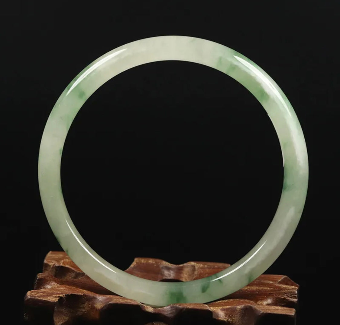 VINTAGE Medium Jadeite Green Marbled Jade Bangle Round Princess Cut - Icy Size 59mm J161 - JazzyJewelbyAmina