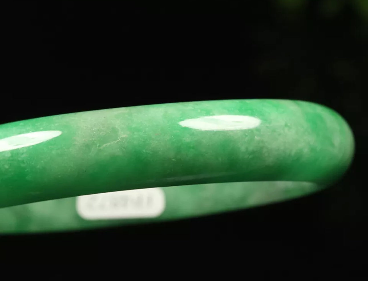 VINTAGE Medium Jadeite Green Jade Bangle Size 59mm S797 - JazzyJewelbyAmina