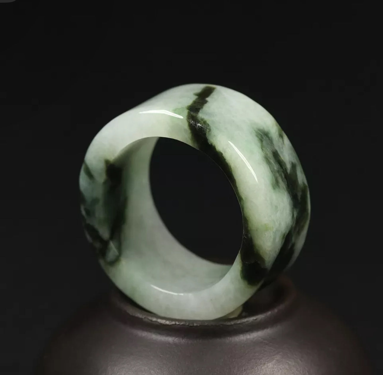 VINTAGE Large Jadeite Green Jade Thumb Ring - Marble Jade Hues Size 11.5 U396 - JazzyJewelbyAmina