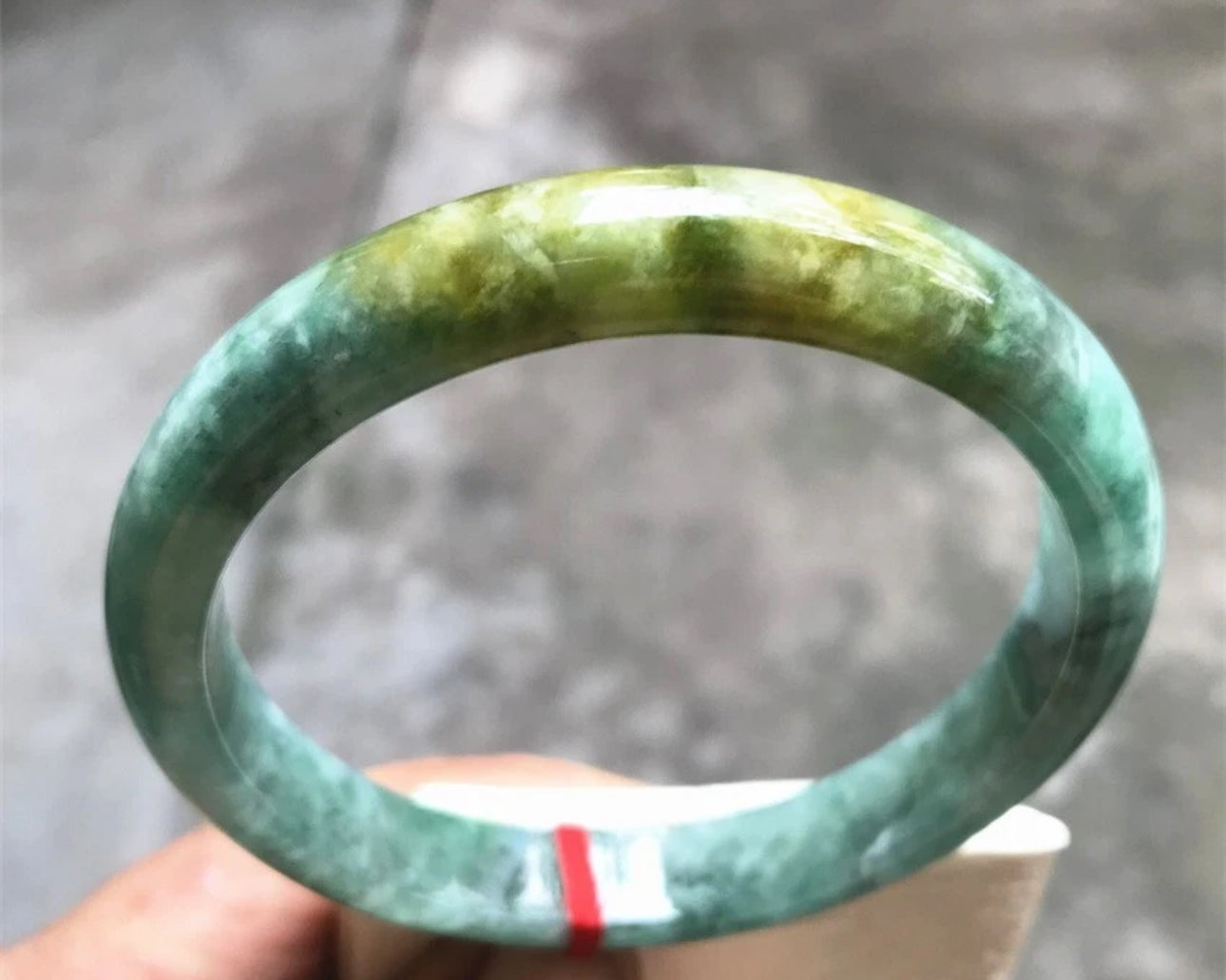 VINTAGE XXL Jadeite Green Jade Bangle w/ Hint of Yellow Jade Size 67.2 mm A847