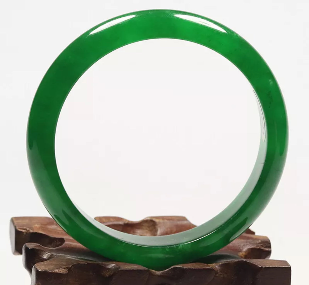 VINTAGE Medium Jadeite Green Jade Bangle Size 58mm O153 - JazzyJewelbyAmina