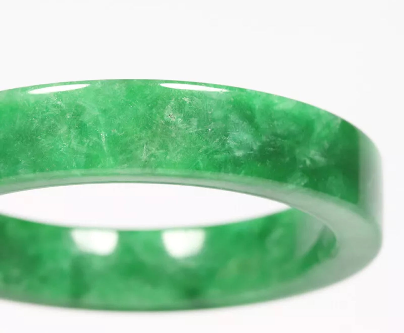 VINTAGE XXL Jadeite Green Jade Bangle Square Cut Size 67mm D989 - JazzyJewelbyAmina