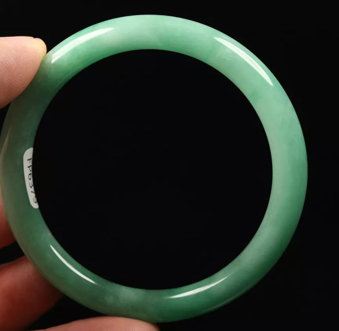 VINTAGE Medium Jadeite Green Jade Bangle Size 58mm Round Princess Cut Size Apple Green Jade! D379 - JazzyJewelbyAmina