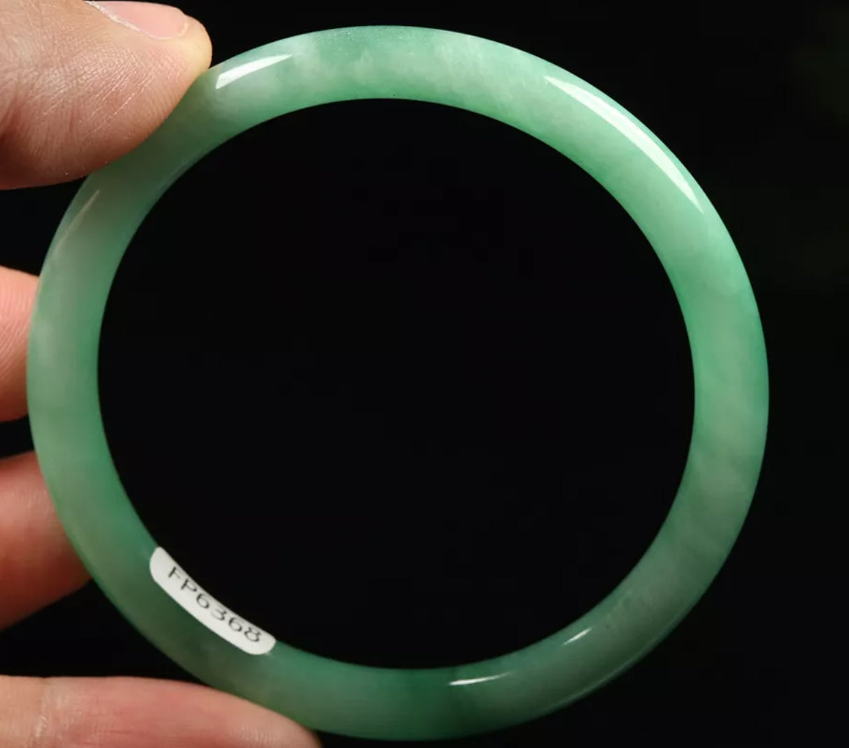 VINTAGE Medium Jadeite Green Jade Bangle Size 58mm Round Princess Cut Bright Apple Green O789 - JazzyJewelbyAmina