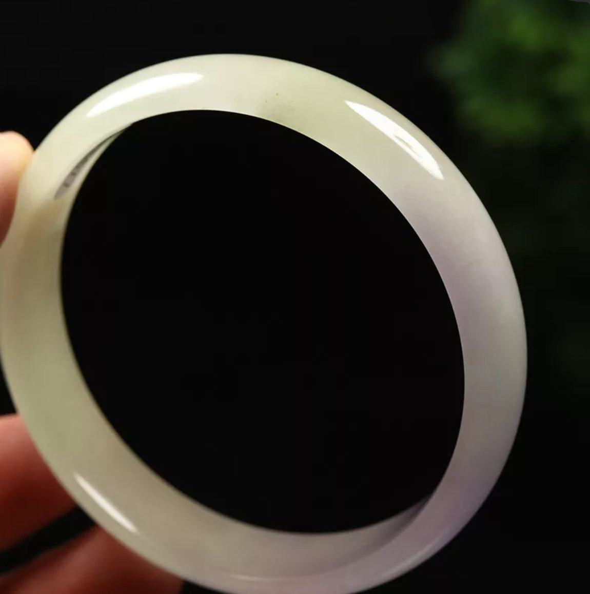 VINTAGE Large Jadeite Green / Lavender Jade Bangle Size 60 mm F407 - JazzyJewelbyAmina