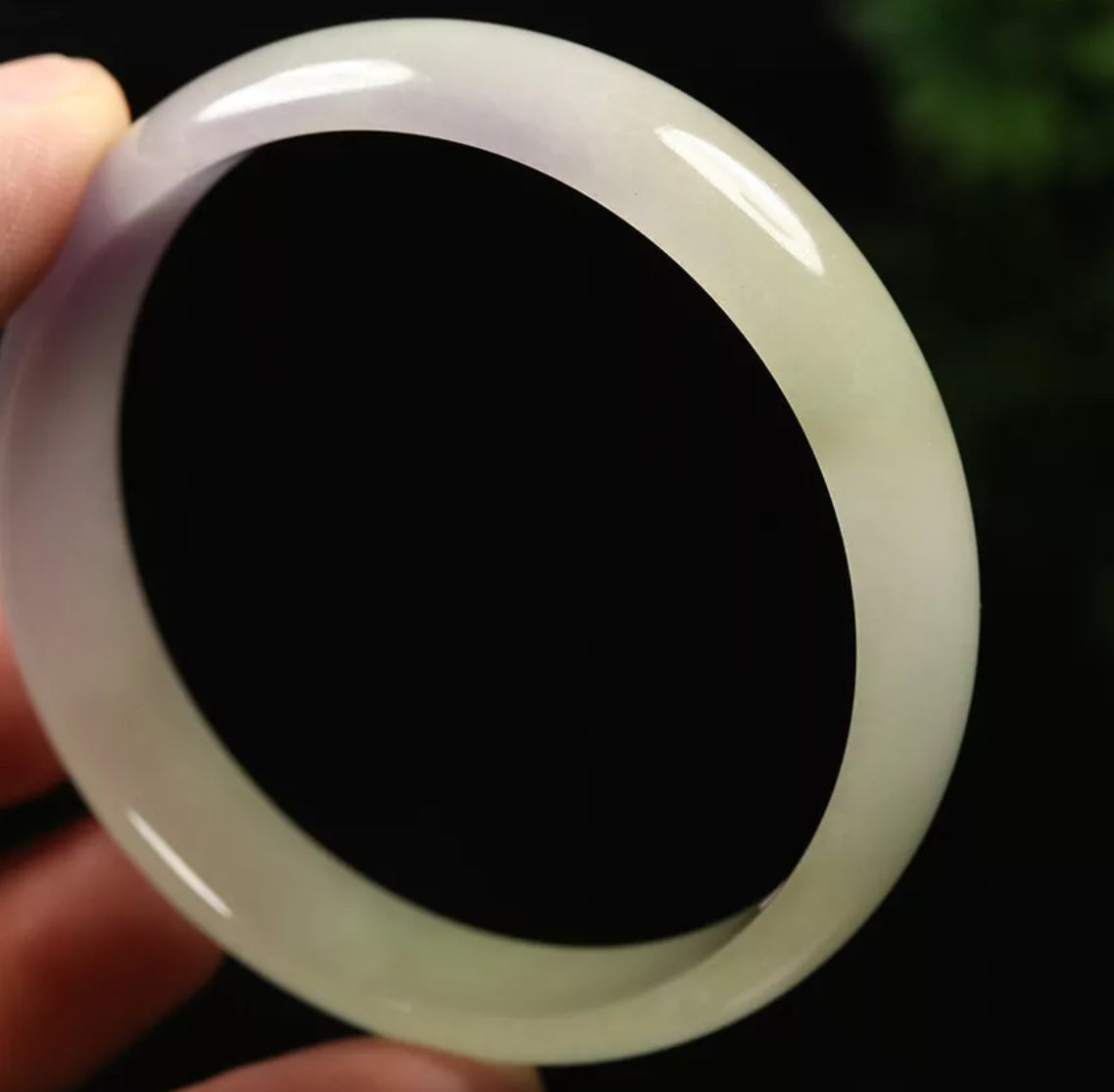 VINTAGE Large Jadeite Green / Lavender Jade Bangle Size 60 mm F407 - JazzyJewelbyAmina