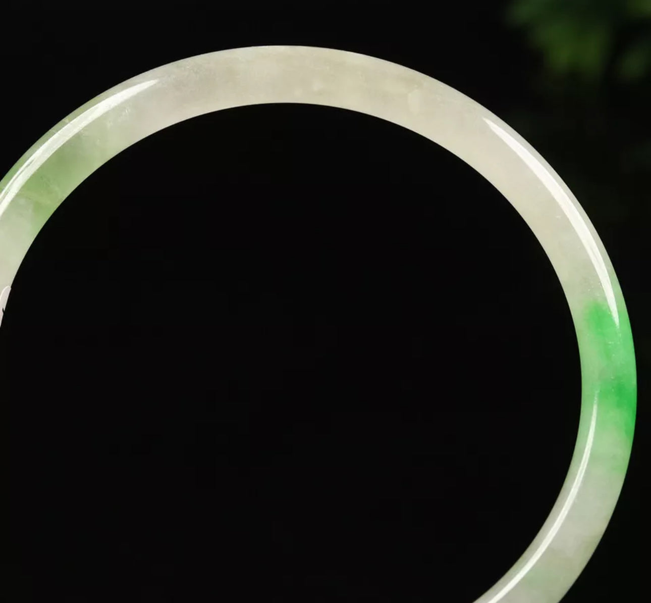 VINTAGE Medium Jadeite Green/Lavender Jade Bangle Round Princess Cut Size 58mm Fine Unique Jade Piece N067 - JazzyJewelbyAmina