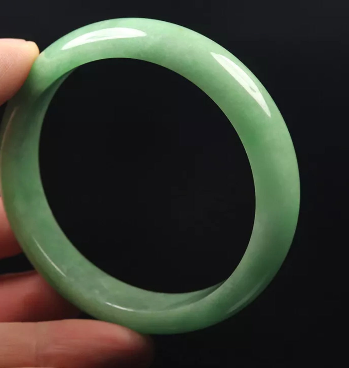 VINTAGE Large Jadeite Green Jade Bangle Size 60mm Y785 - JazzyJewelbyAmina