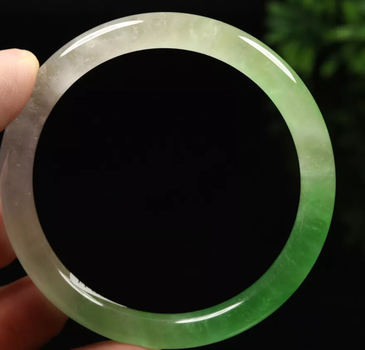 VINTAGE Medium Jadeite Green Jade Bangle Size 58mm Round Princess Cut D073 - JazzyJewelbyAmina