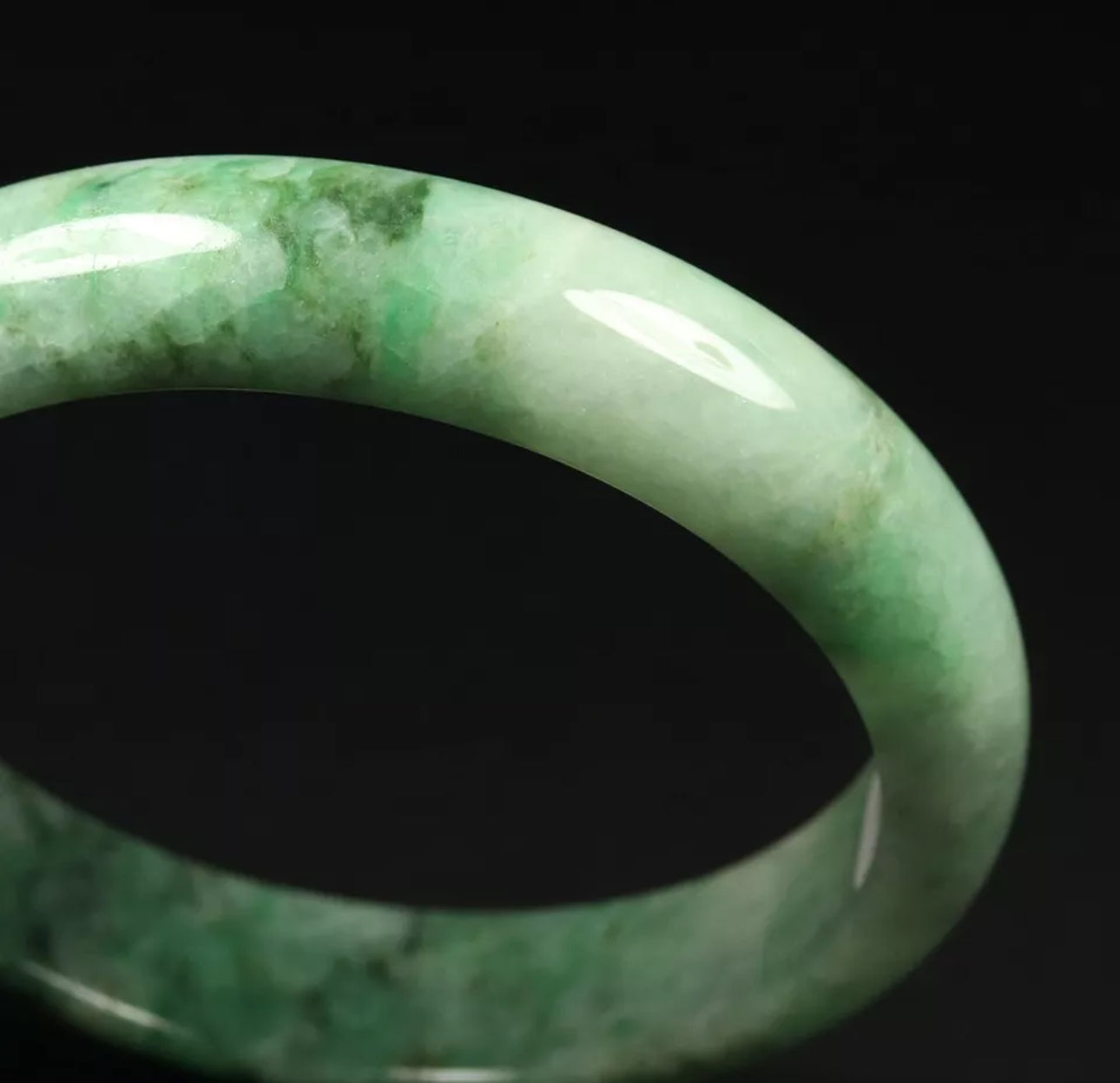 VINTAGE Large Jadeite Green Jade Bangle Certified Size 61.5mm L028 - JazzyJewelbyAmina