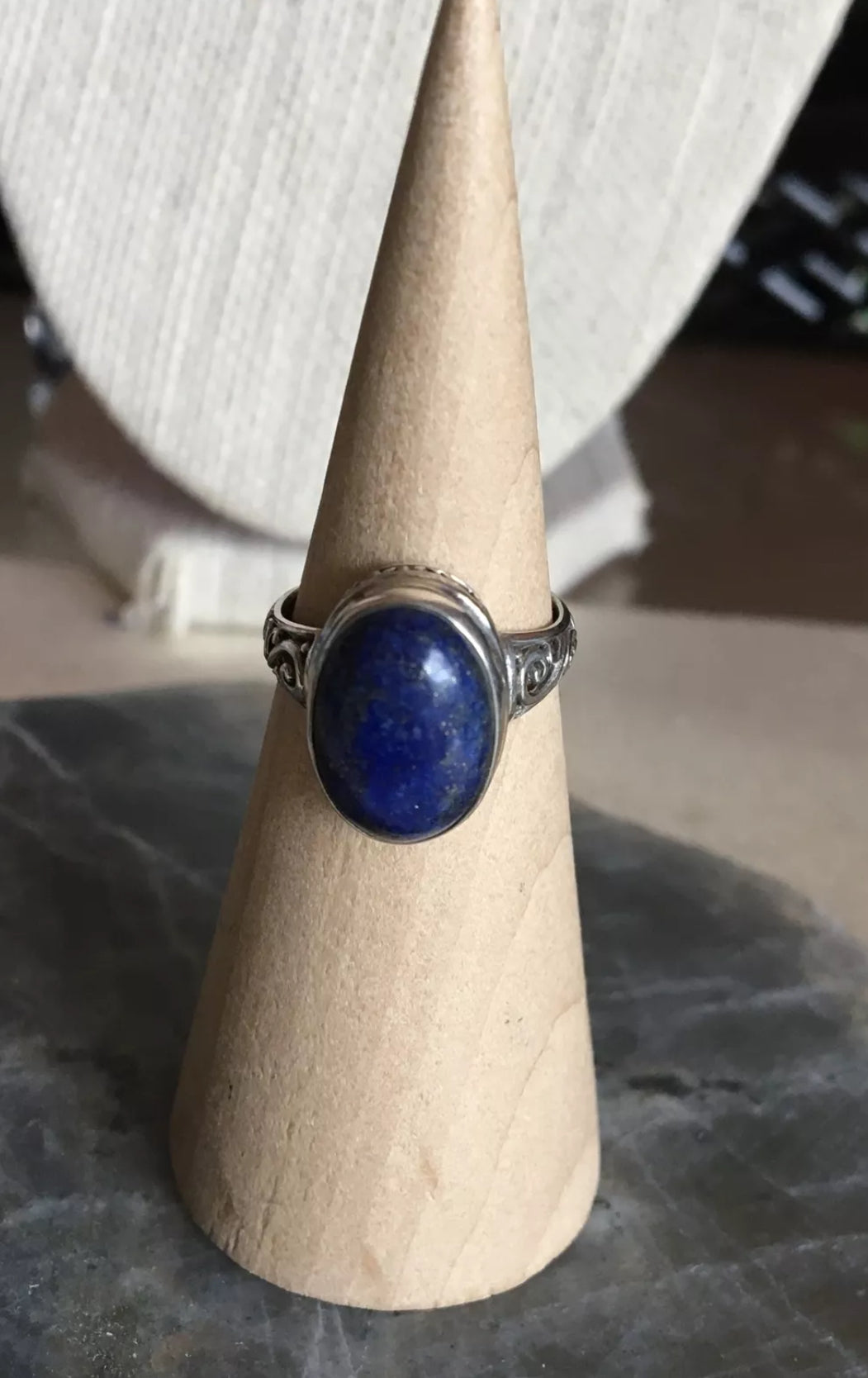 VINTAGE Medium Lapis Lazuli Stone Ring Sterling Silver 925 Bali Band 6 crew Size 6 US - JazzyJewelbyAmina