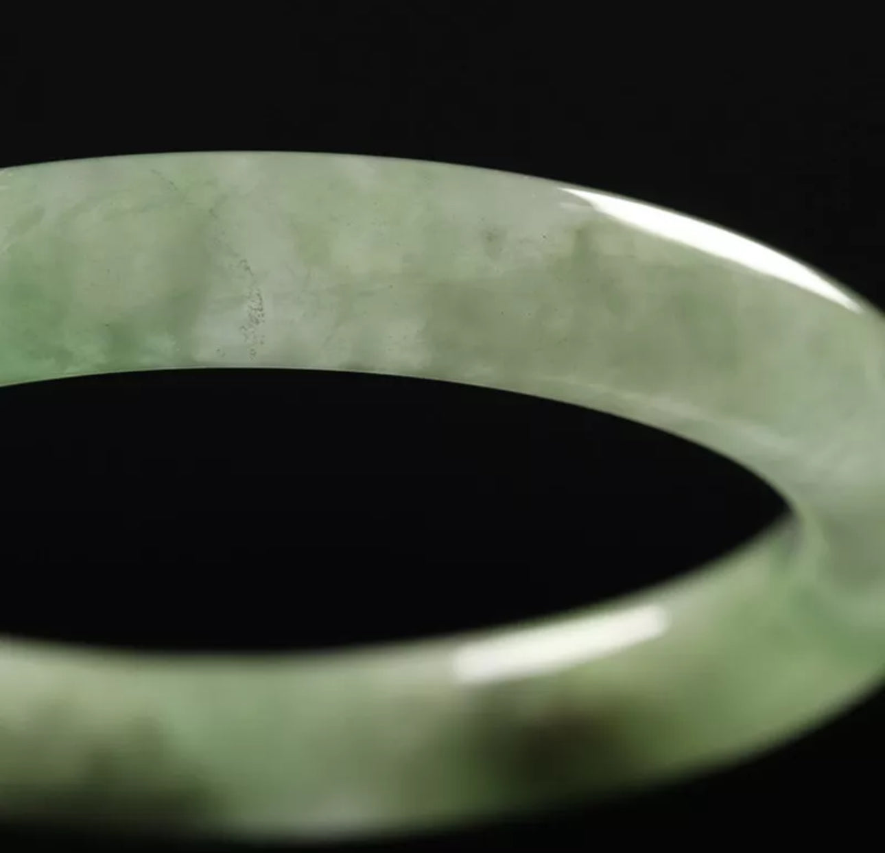 VINTAGE Medium Icy Jadeite Green Jade Bangle Size 58mm Round Princess Cut O543 - JazzyJewelbyAmina