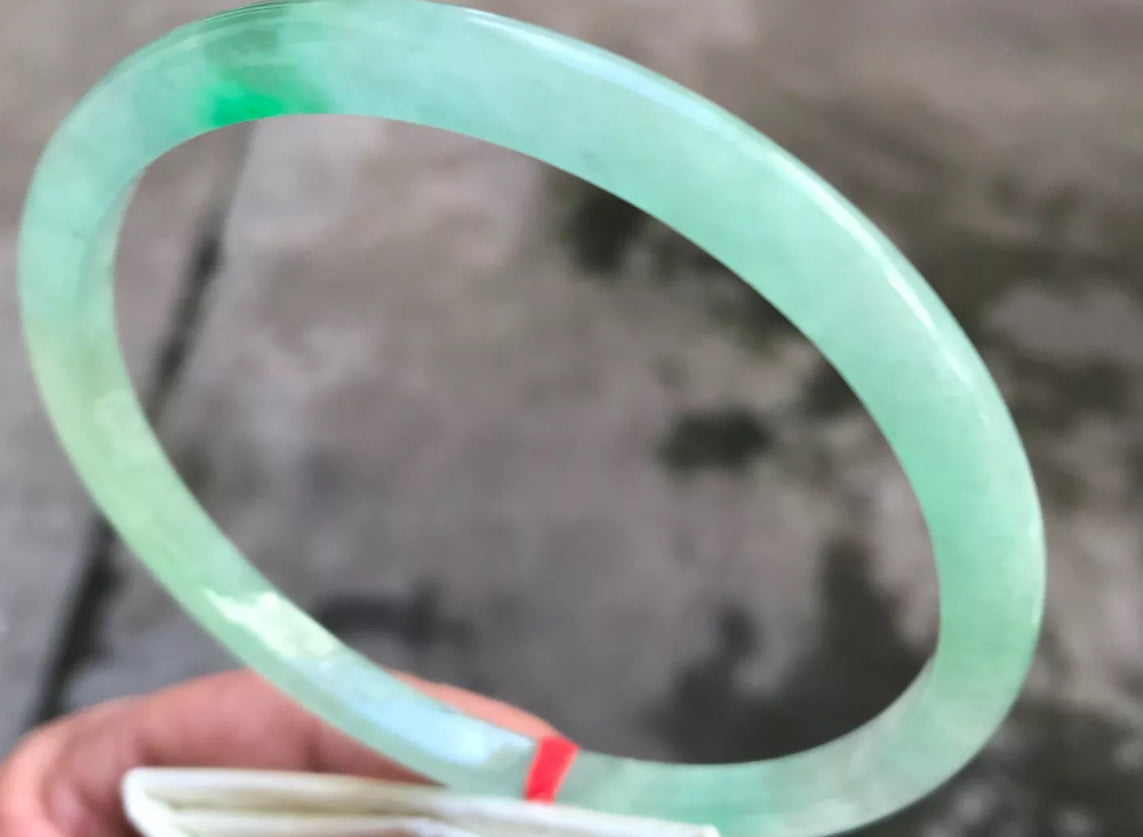 VINTAGE XXL Jadeite Green Jade Bangle Size 74.5 mm D363 - JazzyJewelbyAmina
