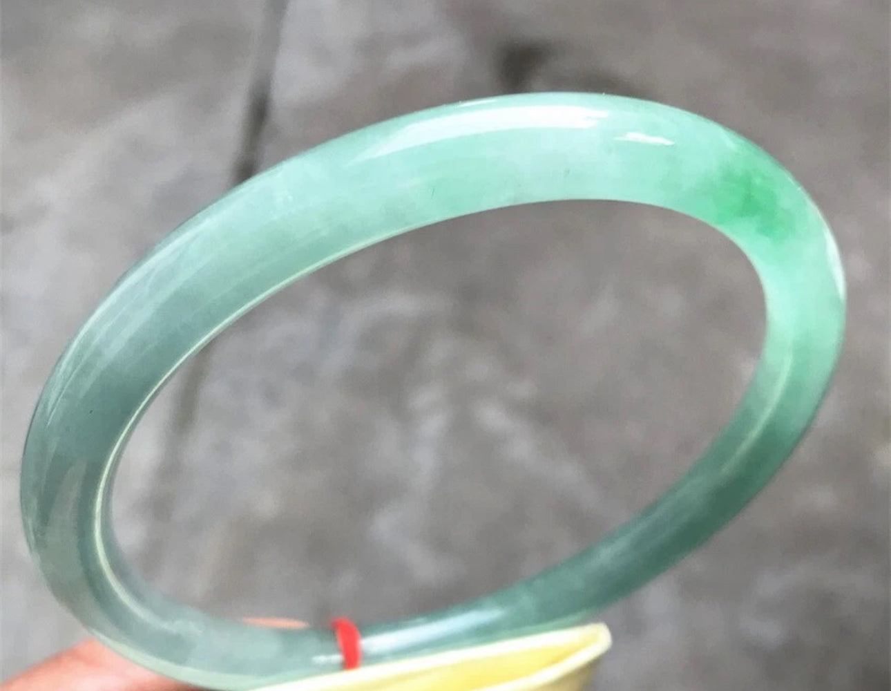 VINTAGE XXL Jadeite Green Jade Bangle Round Princess Cut Size 78MM Unique Thin Jade G813 - JazzyJewelbyAmina