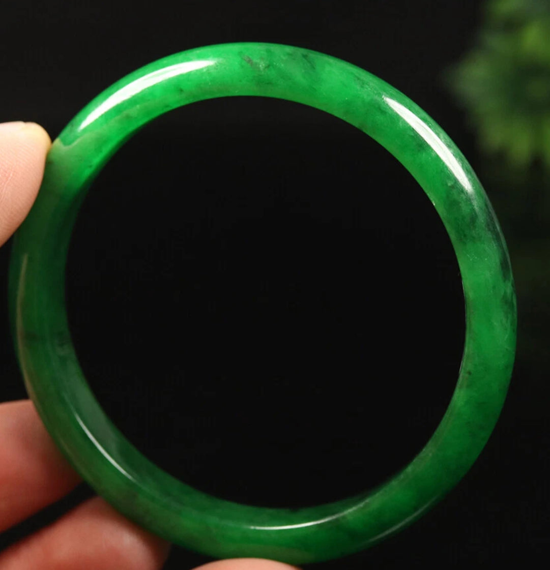 VINTAGE Small Jadeite Green Jade Bangle Size 56mm Emerald Green w/ Black Jade U737
